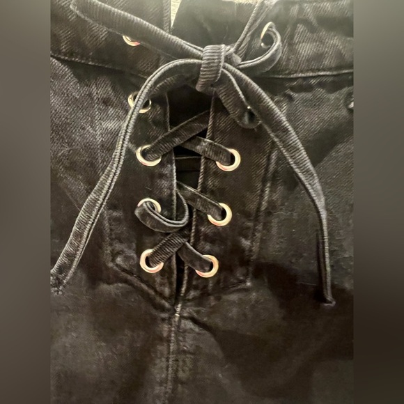 NWT new 29 fits 28 Anthropologie pilcro lace up denim jean shorts black - Picture 15 of 16
